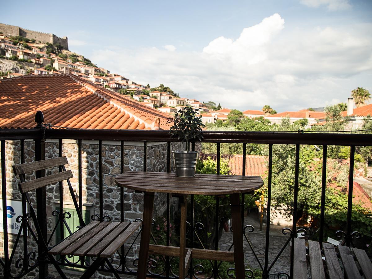 Olive Press Hotel & Apartments Митимна Екстериор снимка